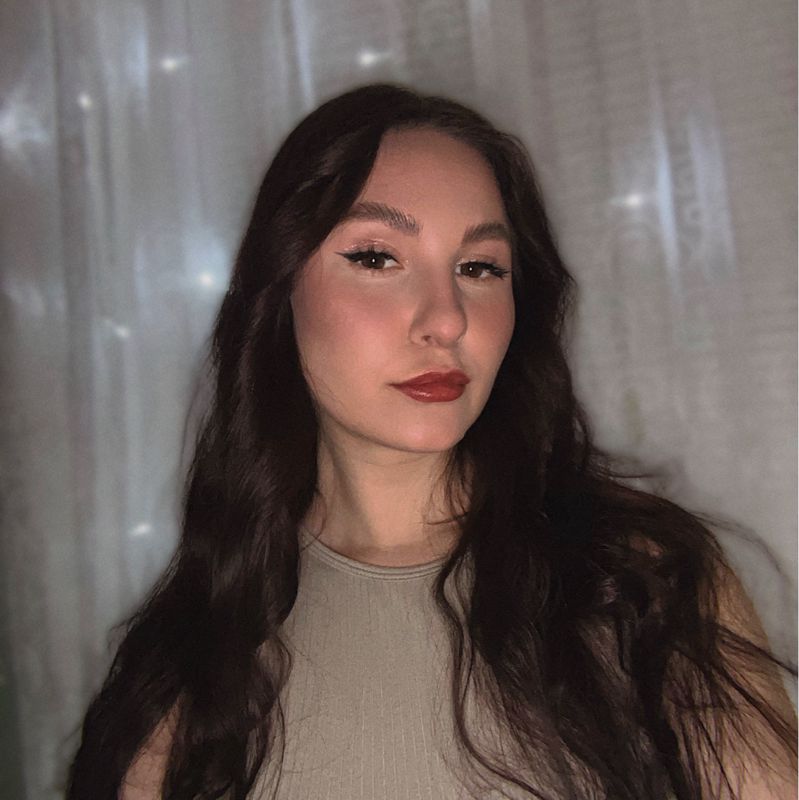 Алёна Стромакова