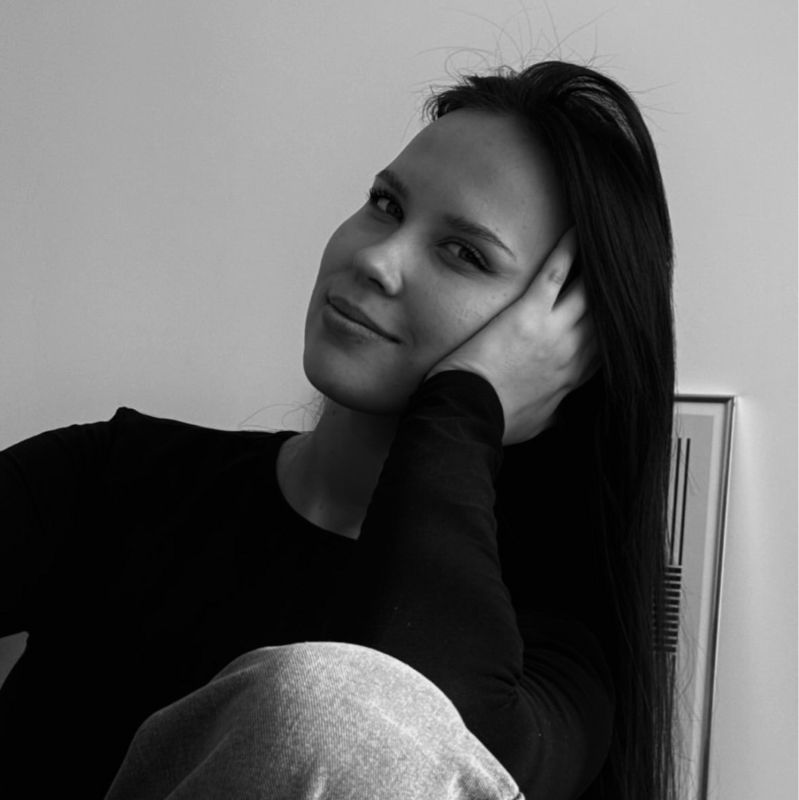 Полина