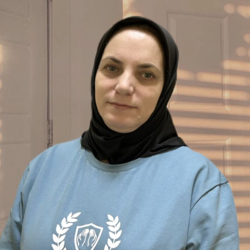 Исаева Халун