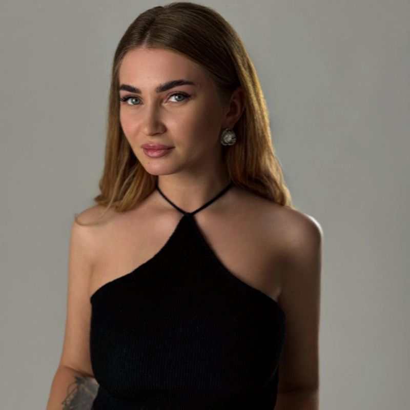 Стерхова Элина