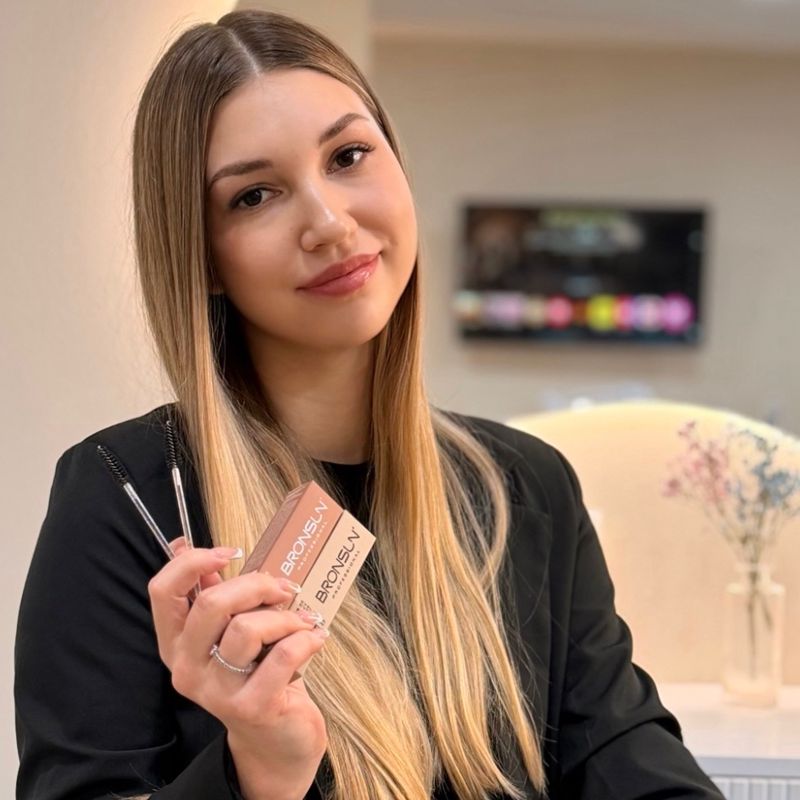 Полина