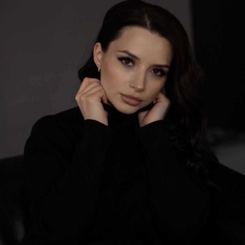 Алина