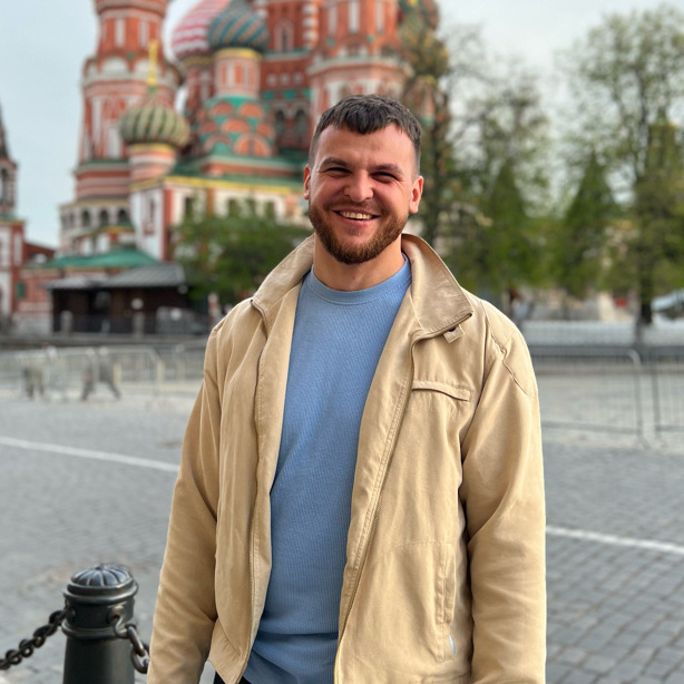 Никита Максимов