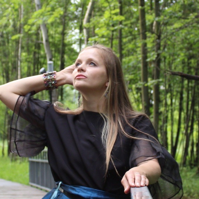 Яна