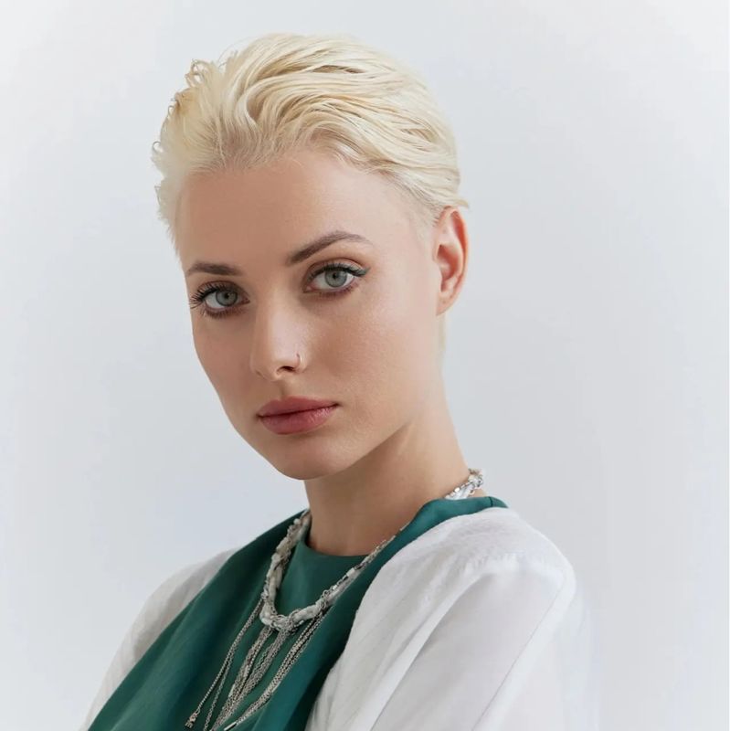Алина