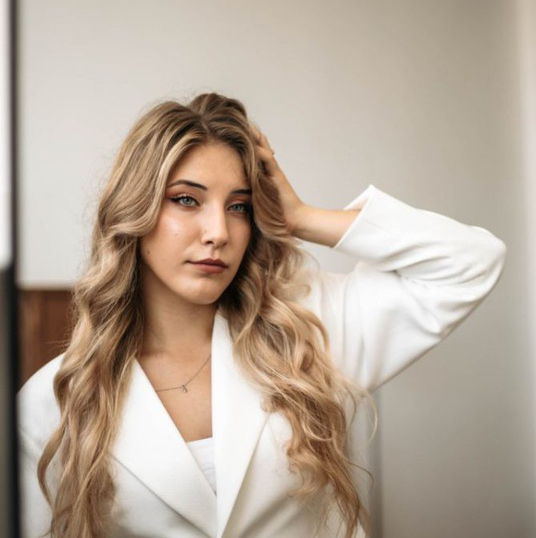 Алина
