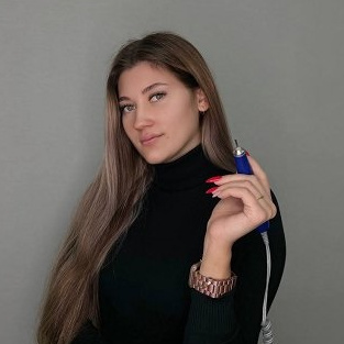 Ненашева Елена