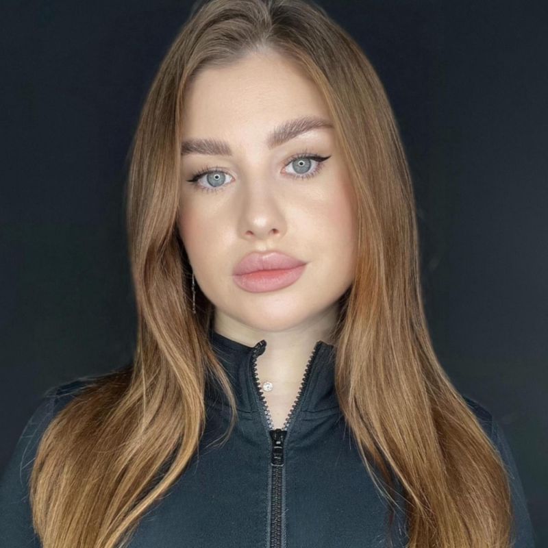 Аня