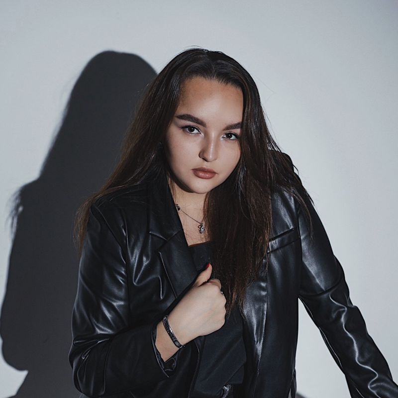 Алина