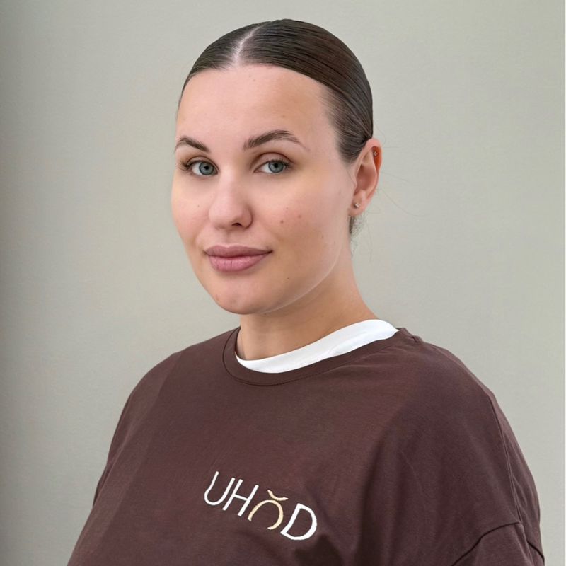 Полина