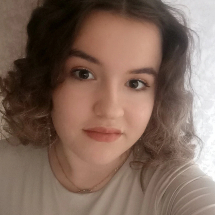 Полина