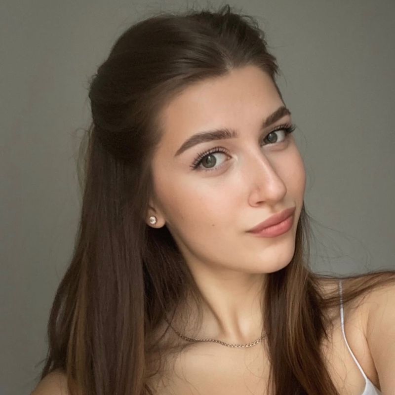 Алина