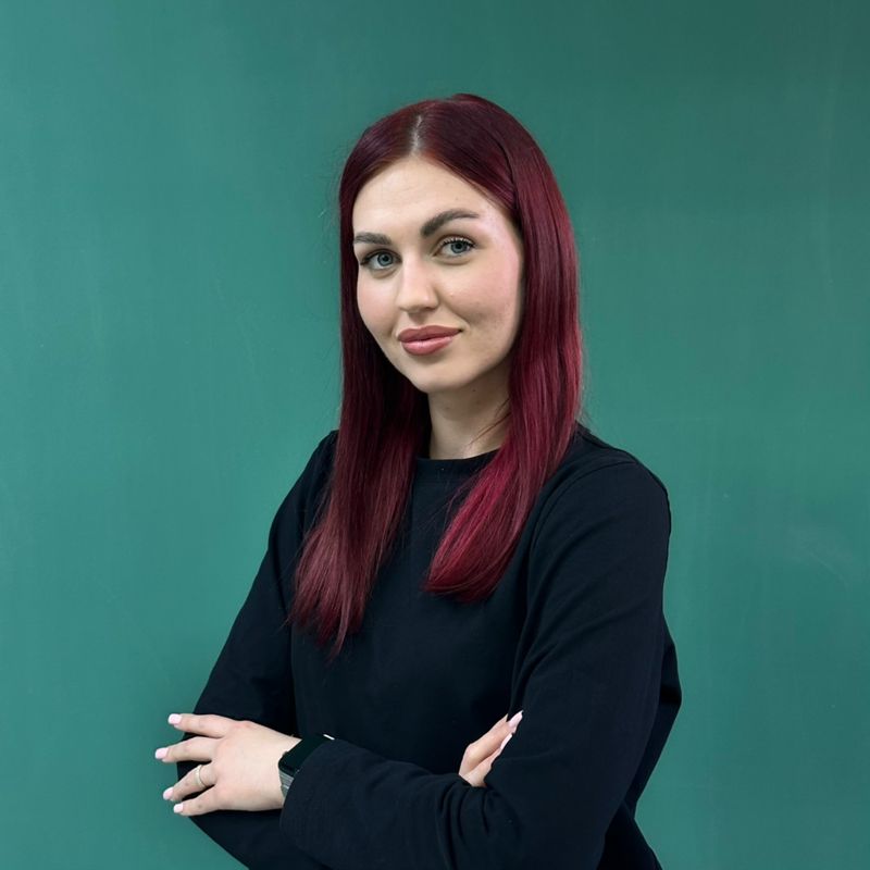 Яна