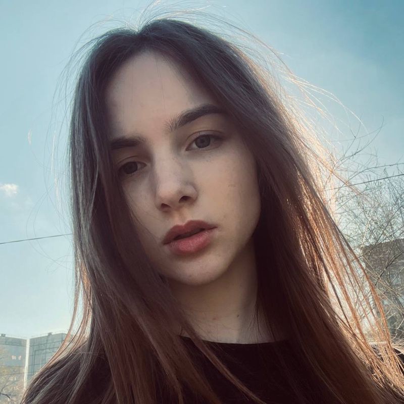 Полина