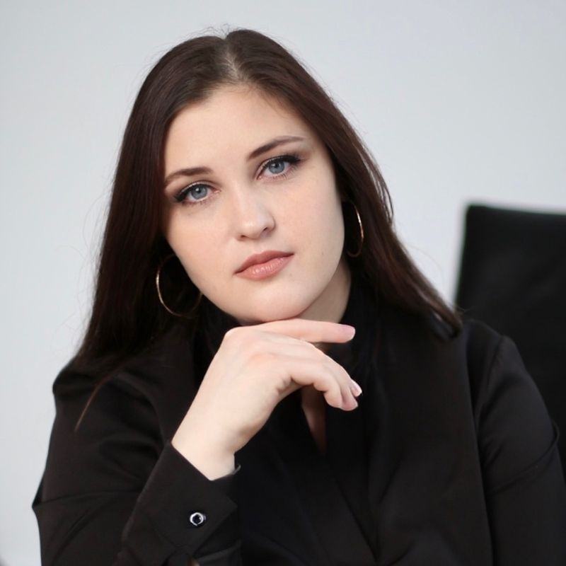 Леонова Мария