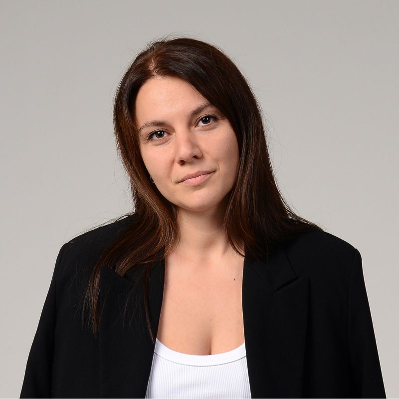 Ненова Полина