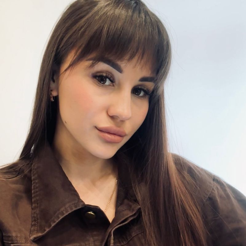 Полина