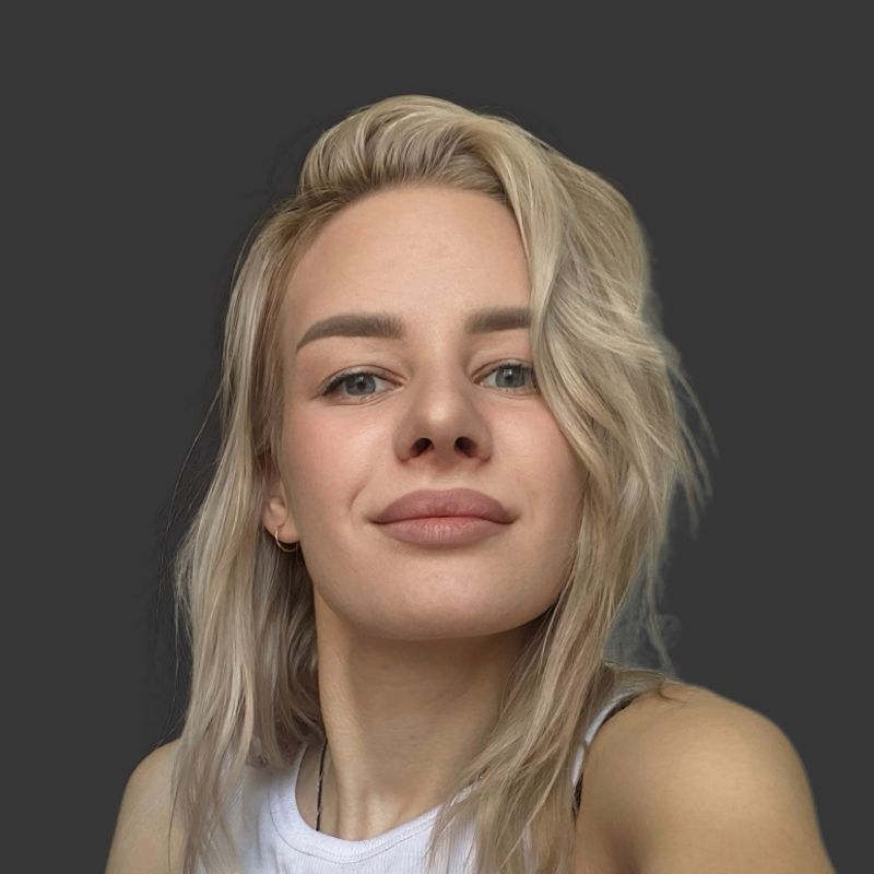 Полина