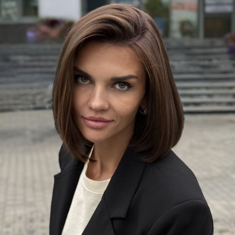 Шакола Елена