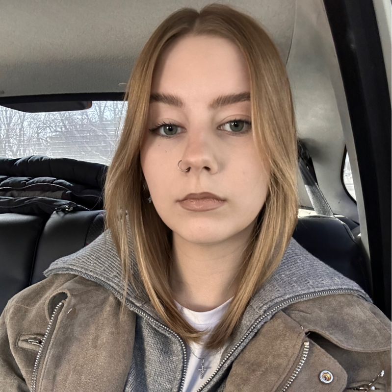 Лазарева Виктория