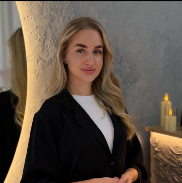 Сапельникова Кристина