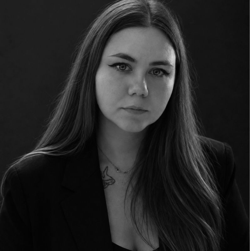 Полина