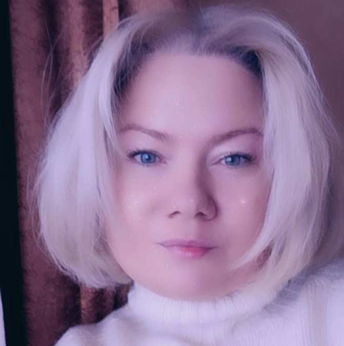 Кочнева Елена