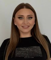 Алена Хан