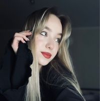 Аня нов