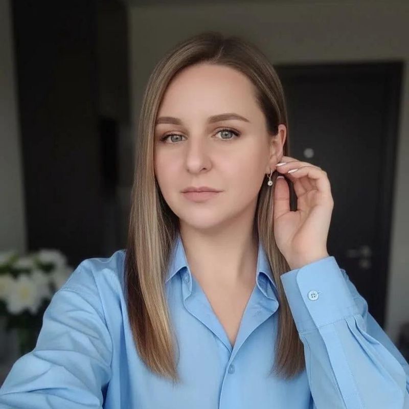 Шипкова Яна