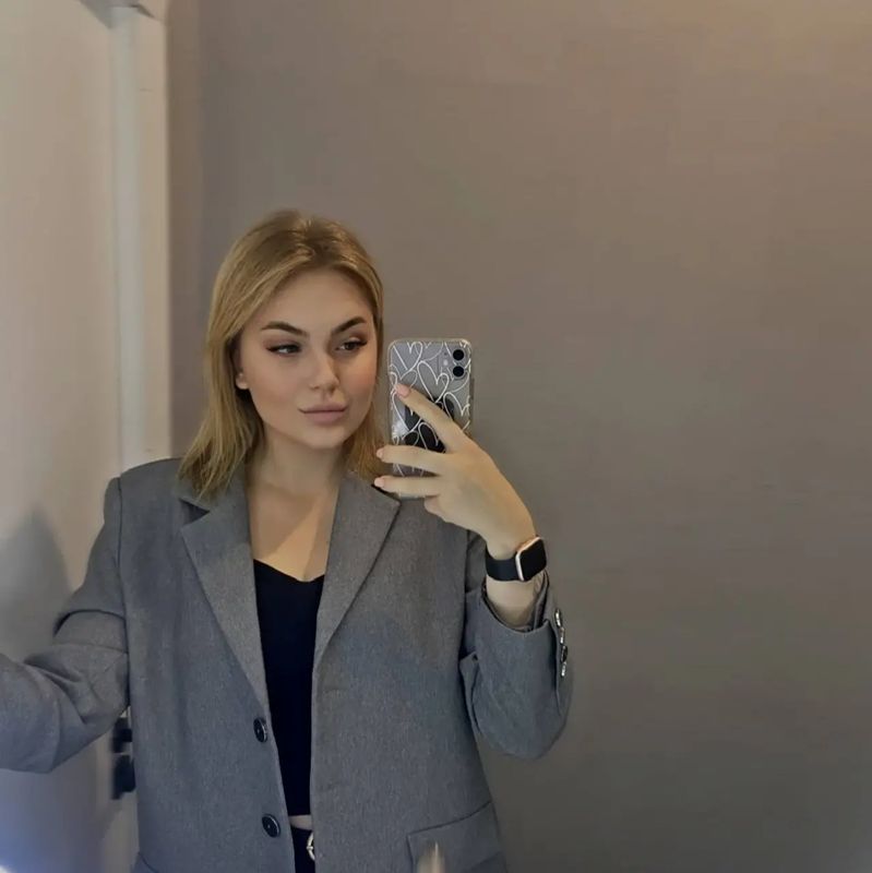 Гриднева София