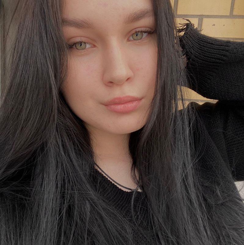 Арина Шувалова