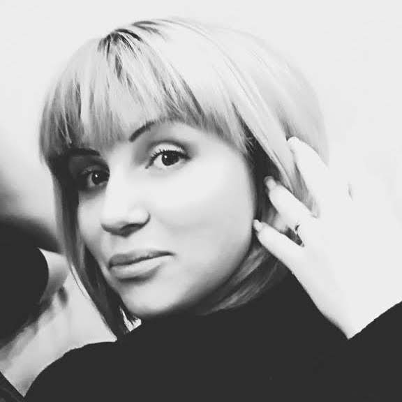 Елена Колчева