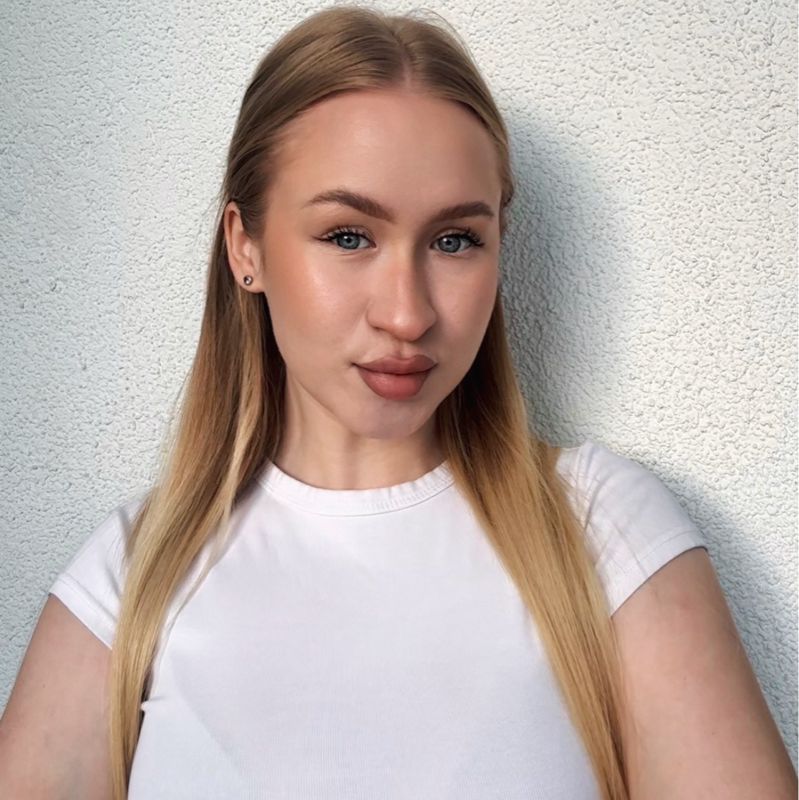 Алёна