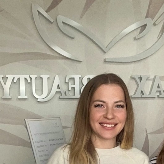 Анна Леонардова