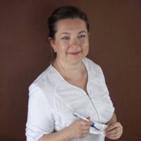 Елена Певцова