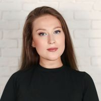 Полина