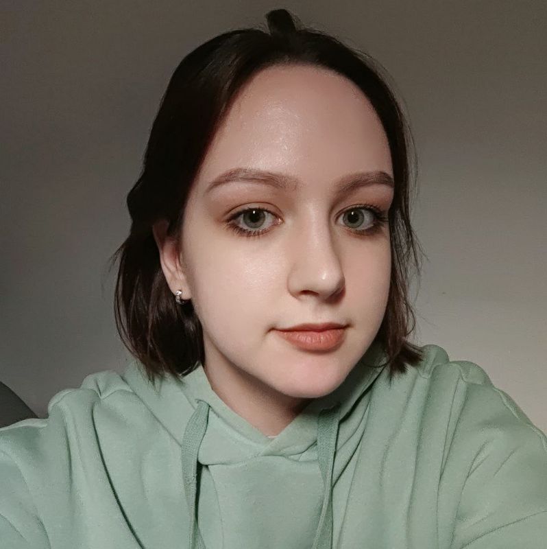 Полина