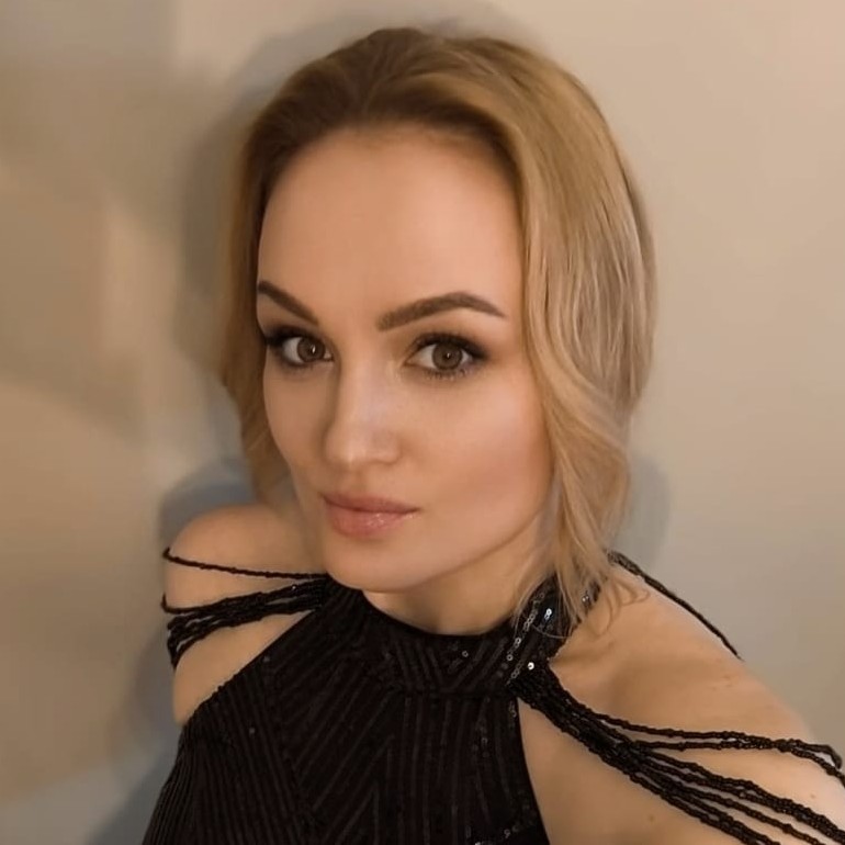 Алёна
