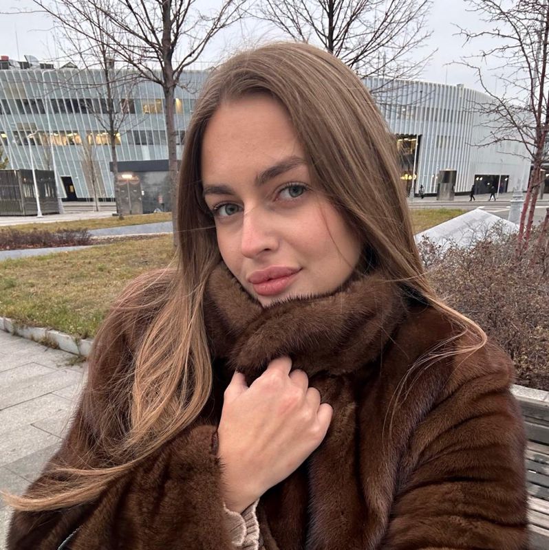 Алина