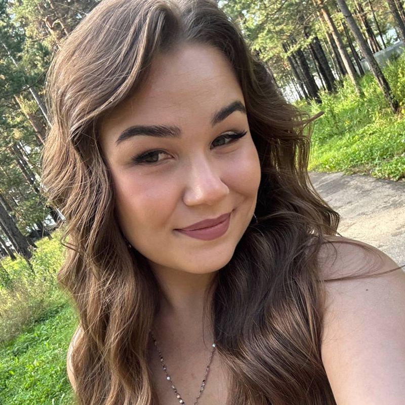Алина