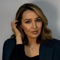 Накарякова Вера