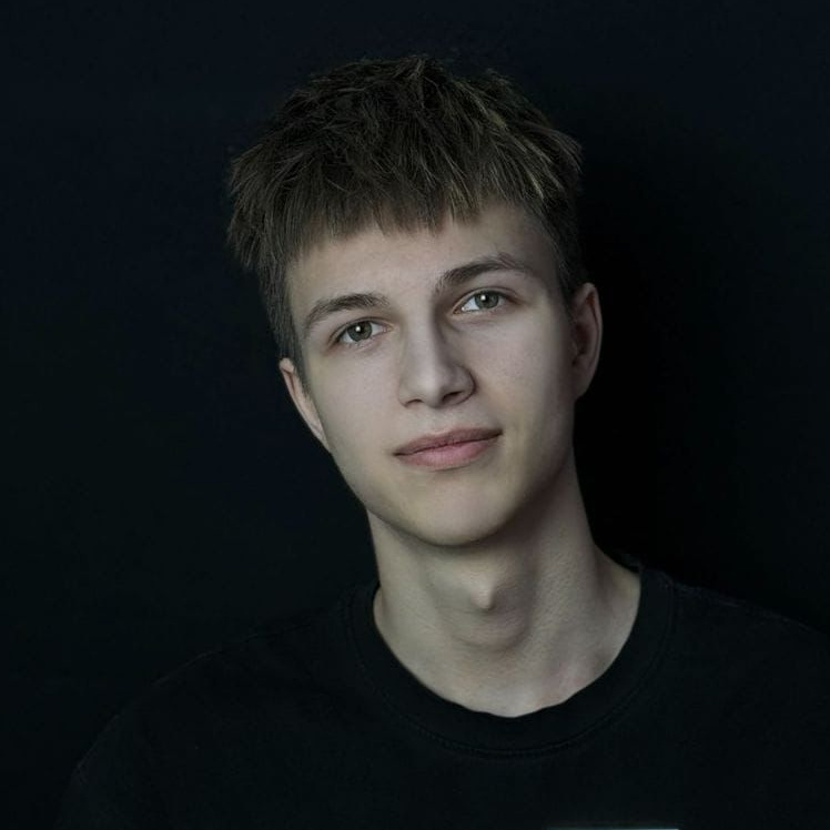 Денис