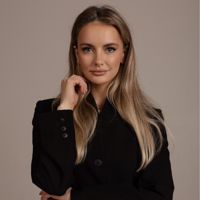 Логинова Яна