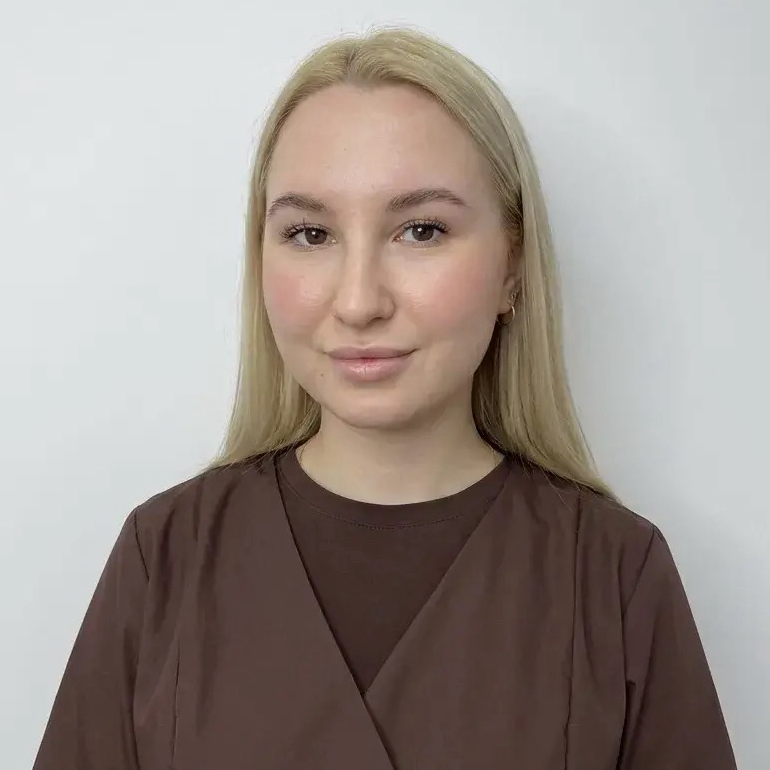 Полина