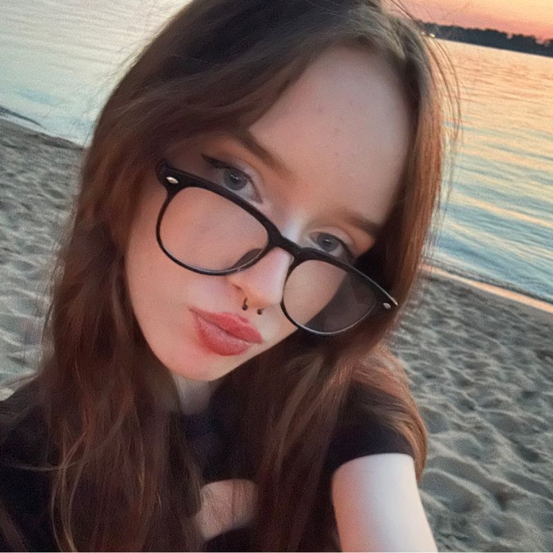 Полина