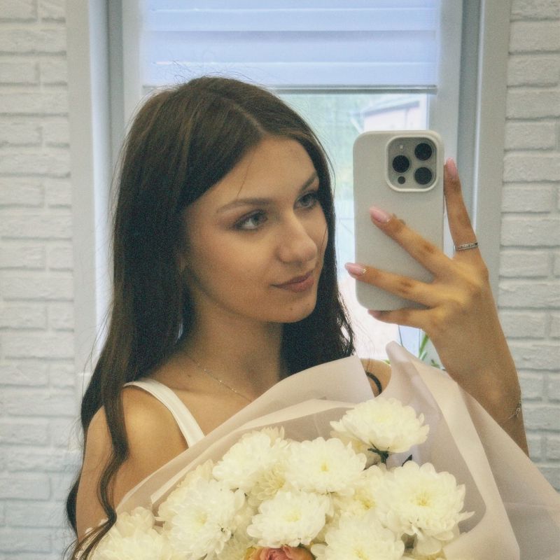 Леонова Александра