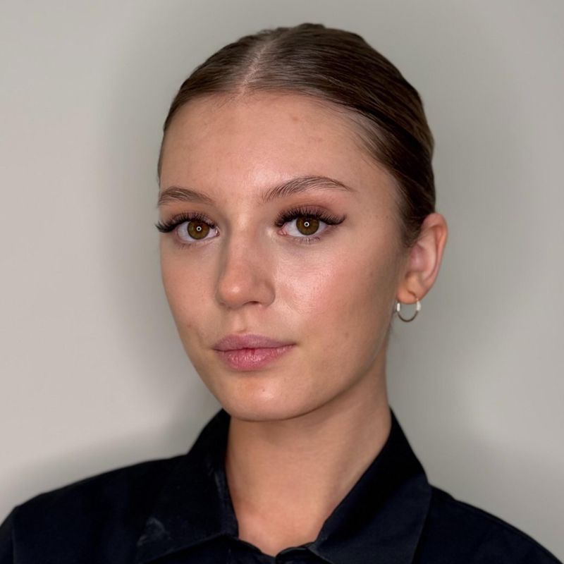 Полина