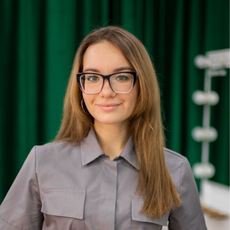 Полина, топ мастер