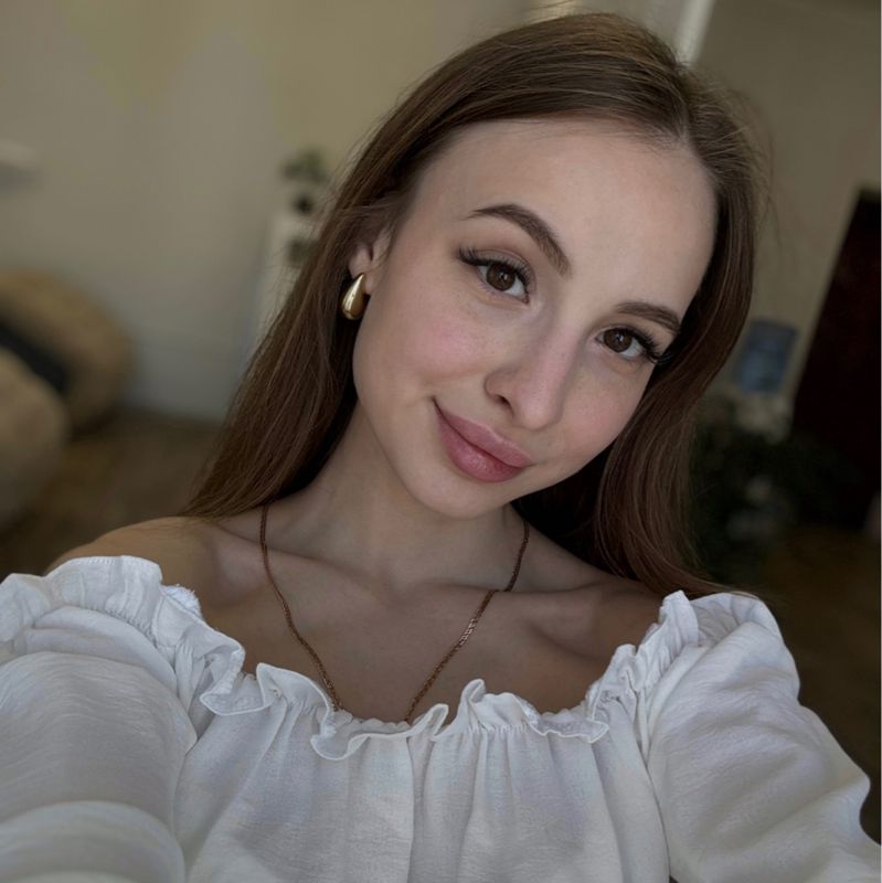 Яна